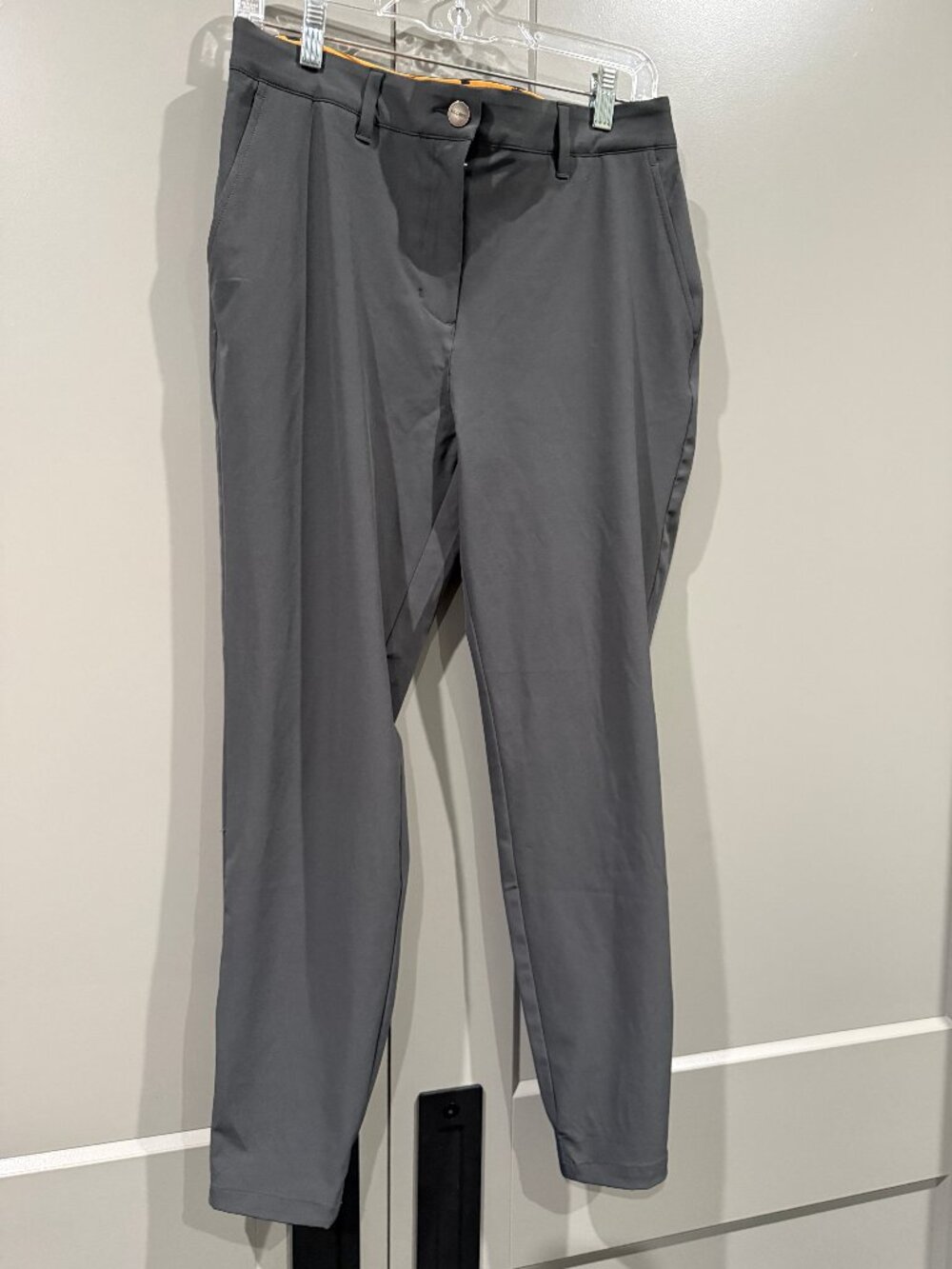 Macade Golf Men's Size 42R Slim Fit  Gray 4 Way Stretch Jogger Pants